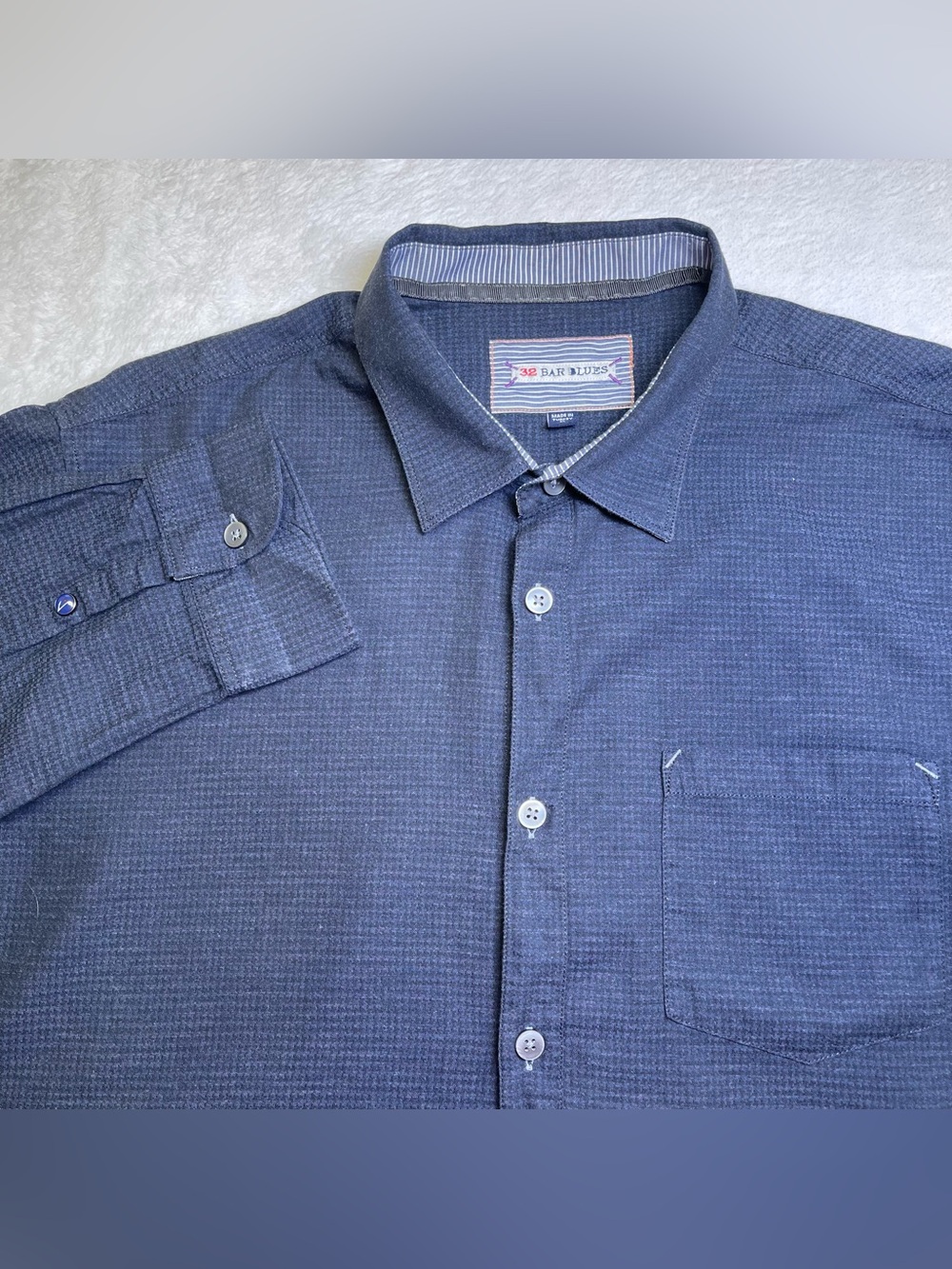 32 Bar Blues Mens XL Blue Micro Textured Long Sleeve Button Up Shirt 100% Cotton